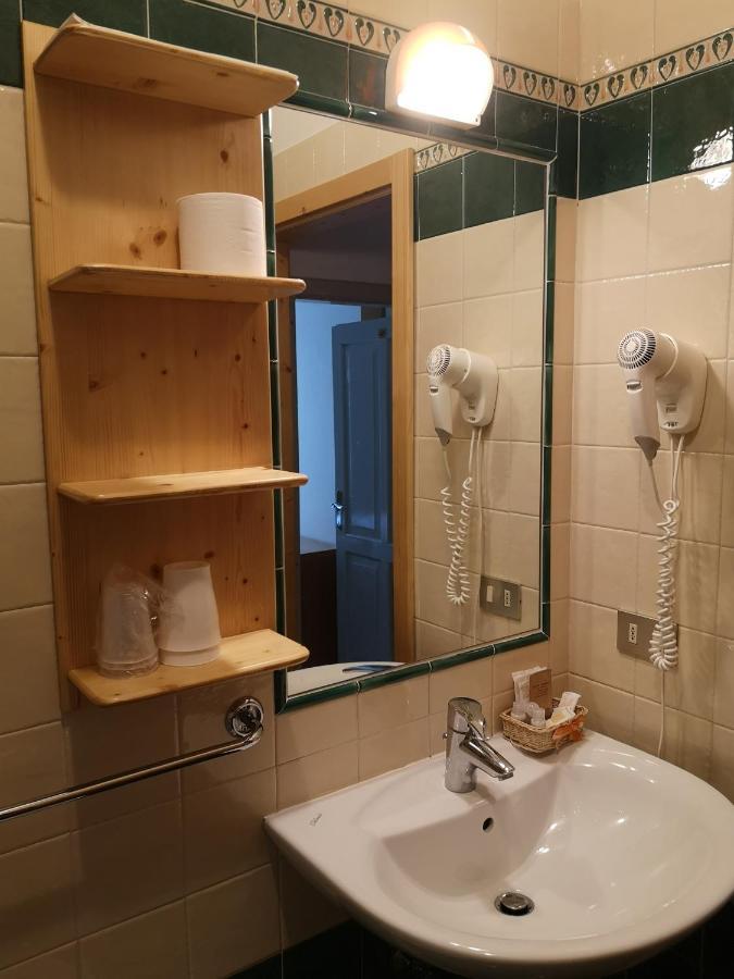 Hotel Villa Milano Peio Fonti Buitenkant foto